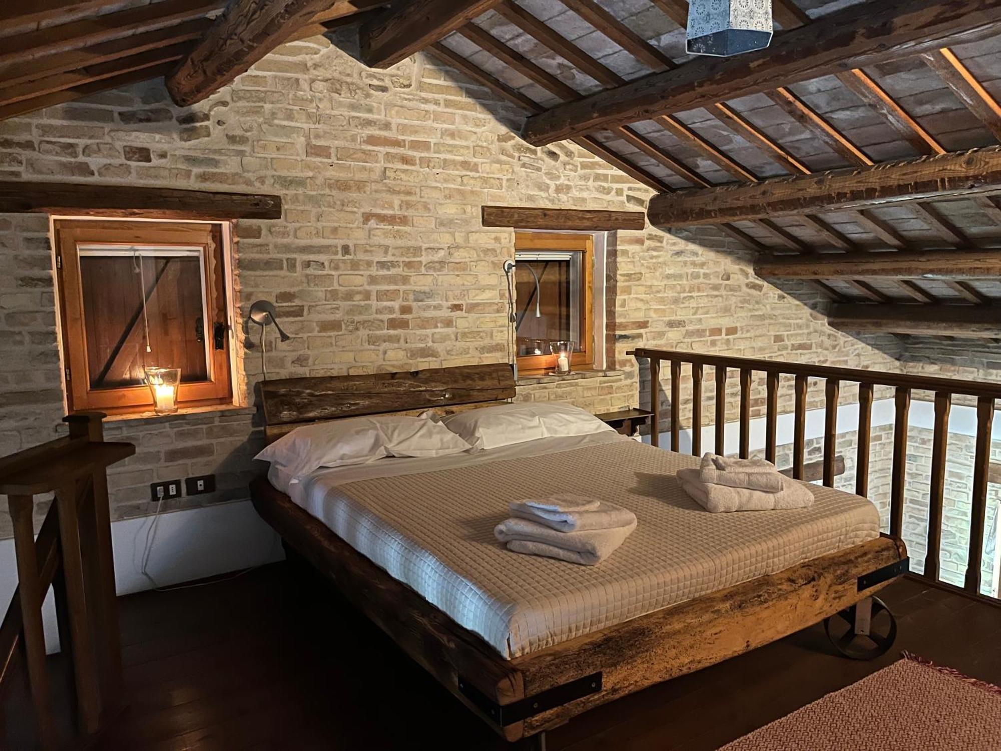 Casa Sant Angelo Apartment เปซาโร ภายนอก รูปภาพ