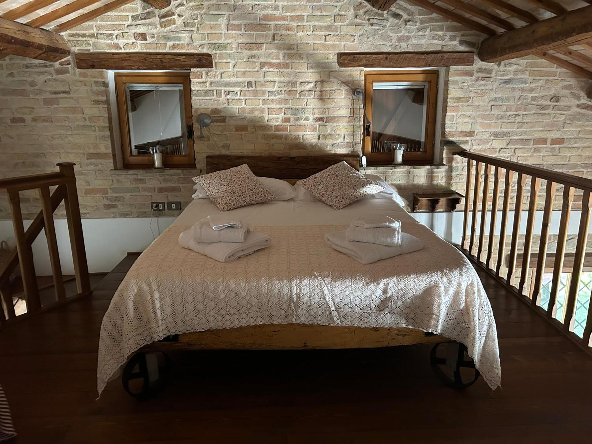 Casa Sant Angelo Apartment เปซาโร ภายนอก รูปภาพ